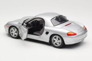 Porsche Boxster 986 Hard Top Ezüst UT Models 1:18 27854 Fém – 5. kép a 8-ből
