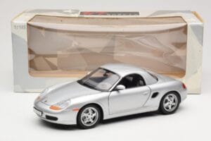 Porsche Boxster 986 Hard Top Ezüst UT Models 1:18 27854 Fém – 8. kép a 8-ből