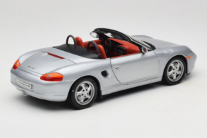 Porsche Boxster S 986 Ezüst UT Models 1:18 WAP021007 Fém – 3. kép a 8-ből