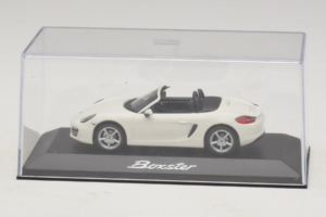 Porsche Boxster 981 Fehér Minichamps 1:43 WAP0202000D Fém – 4. kép a 5-ből