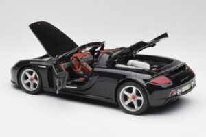 Porsche Carrera GT Fekete Maisto 1:18 36665 Fém – 5. kép a 8-ből