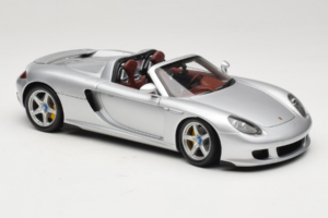 Porsche Carrera GT Silver Metallic Minichamps 1:18 WAP02103014 Fém – 6. kép a 8-ből