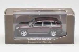 Porsche Cayenne 955 Turbo Sötétvörös Minichamps 1:43 WAPC2000113 Fém – 4. kép a 4-ből
