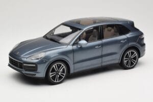 Porsche Cayenne 958 Turbo S Blue Metallic Minichamps 1:18 110066070 Fém