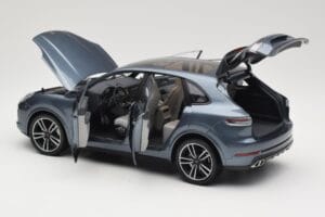 Porsche Cayenne 958 Turbo S Blue Metallic Minichamps 1:18 110066070 Fém – 5. kép a 8-ből