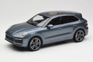 Porsche Cayenne 958 Turbo S Blue Metallic Minichamps 1:18 155066071 Fém