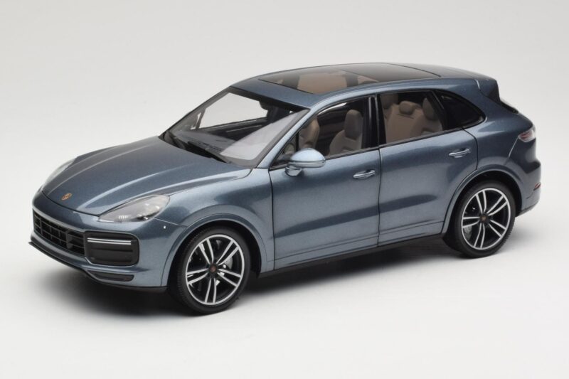 Porsche Cayenne 958 Turbo S Blue Metallic Minichamps 1:18 110066070 Fém