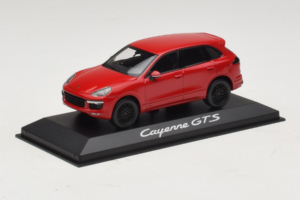 Porsche Cayenne 958 GTS Piros Minichamps 1:43 WAP0200070E Fém – 2. kép a 5-ből