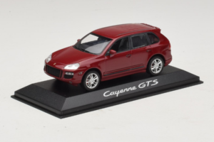 Porsche Cayenne 955 GTS Piros Ezüst Felnikkel Minichamps 1:43 WAP02000818 Fém – 2. kép a 4-ből