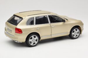 Porsche Cayenne S 955 Bézs Maisto 1:18 WAPC2100213 Fém – 3. kép a 8-ből