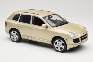 Porsche Cayenne S 955 Bézs Maisto 1:18 WAPC2100213 Fém – 6. kép a 8-ből