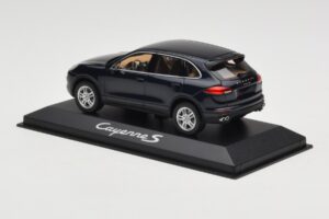 Porsche Cayenne 958 S Blue Metallic Minichamps 1:43 WAP0200060E Fém – 3. kép a 4-ből