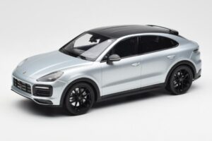 Porsche Cayenne E3 S Coupe Dolo Ezüst Norev 1:18 WAP0213220K Fém