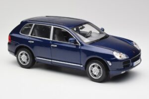 Porsche Cayenne S 9PA Dark Sea Kék Metál Maisto 1:18 31635 Fém – 6. kép a 8-ből