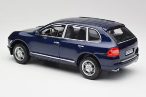 Porsche Cayenne S 9PA Dark Sea Kék Metál Maisto 1:18 31635 Fém – 7. kép a 8-ből