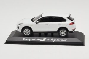 Porsche Cayenne 958 S e-Hybrid Fehér Minichamps 1:43 WAP0200040E Fém