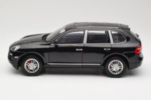 Porsche Cayenne Turbo 957 Fekete Norev 1:18 WAP02112317 Fém – 4. kép a 8-ből