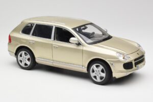 Porsche Cayenne Turbo 955 Bézs Maisto 1:18 WAP02100113 Fém – 6. kép a 8-ből