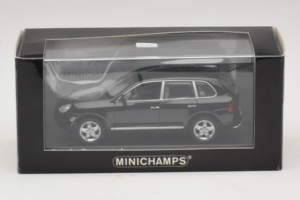 Porsche Cayenne 955 Turbo Black Metallic Minichamps 1:43 400061080 Fém – 5. kép a 5-ből