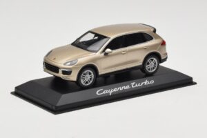Porsche Cayenne 958 Turbo Arany Minichamps 1:43 WAP0200050E Fém – 2. kép a 4-ből