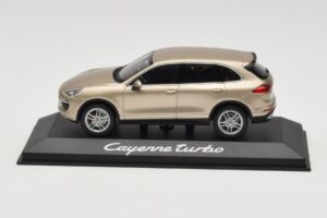 Porsche Cayenne 958 Turbo Arany Minichamps 1:43 WAP0200050E Fém