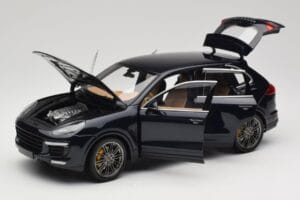 Porsche Cayenne Turbo S 958 Blue Metallic Minichamps 1:18 110064001 Fém – 2. kép a 8-ből