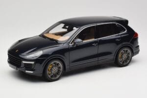Porsche Cayenne Turbo S 958 Blue Metallic Minichamps 1:18 110064001 Fém