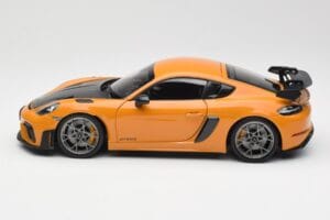 Porsche Cayman GT4 RS 982 Weissach Package Bahama Yellow Norev 1:18 187252 Fém – 4. kép a 8-ből