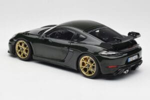 Porsche Cayman GT4 RS 982 Weissach Package Brewster Green Norev 1:18 187250 Fém – 7. kép a 8-ből