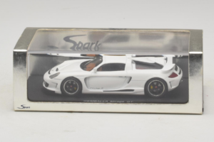 Porsche Gemballa Mirage GT Fehér Spark 1:43 S0722 Gyanta – 4. kép a 4-ből
