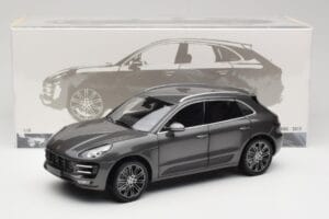 Porsche Macan Turbo 95B Grey Metallic Minichamps 1:18 110062501 Fém – 8. kép a 8-ből