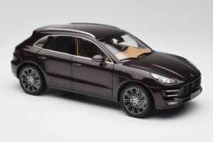Porsche Macan 95B Turbo Mahagóni Metál Minichamps 1:18 110062500 Fém – 6. kép a 8-ből