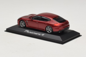 Porsche Panamera 970 4 Red Metallic Minichamps 1:43 WAP0201250E Fém – 3. kép a 5-ből