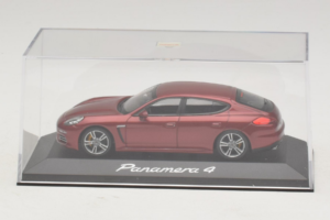 Porsche Panamera 970 4 Red Metallic Minichamps 1:43 WAP0201250E Fém – 4. kép a 5-ből
