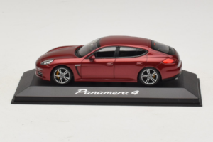 Porsche Panamera 970 4 Red Metallic Minichamps 1:43 WAP0201250E Fém