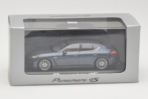 Porsche Panamera 970 4 Kék Metallic Minichamps 1:43 400068220 Fém – 4. kép a 4-ből
