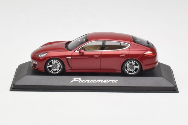 Porsche Panamera 970 Piros Minichamps 1:43 WAP02000119 Fém