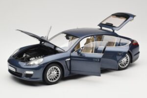 Porsche Panamera 970 S Kék Minichamps 1:18 WAP02100119 Fém – 2. kép a 8-ből