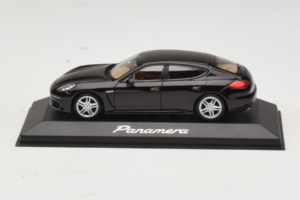Porsche Panamera 970 Black Metallic Minichamps 1:43 WAP0203900E Fém