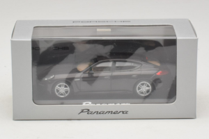 Porsche Panamera 970 Black Metallic Minichamps 1:43 WAP0203900E Fém – 5. kép a 5-ből