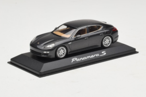 Porsche Panamera 970 S Grey Metallic Minichamps 1:43 WAP02000219 Fém – 2. kép a 4-ből