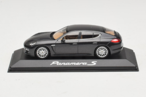 Porsche Panamera 970 S Grey Metallic Minichamps 1:43 WAP02000219 Fém
