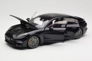 Porsche Panamera 971 Turbo S Kék Metallic Minichamps 1:18 113061075 Fém – 2. kép a 8-ből