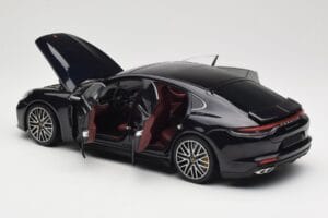 Porsche Panamera 971 Turbo S Kék Metallic Minichamps 1:18 113061075 Fém – 5. kép a 8-ből