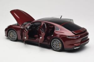 Porsche Panamera 971 Turbo S Piros Metallic Minichamps 1:18 113061077 Fém – 5. kép a 8-ből