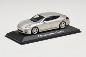 Porsche Panamera 970 Turbo Ezüst Minichamps 1:43 WAP02000519 Fém – 2. kép a 5-ből
