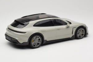 Porsche Taycan Cross Turismo Turbo S Chalk Grey Minichamps 1:18 155069302 Fém – 2. kép a 6-ből