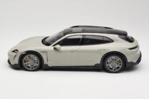 Porsche Taycan Cross Turismo Turbo S Chalk Grey Minichamps 1:18 155069302 Fém – 3. kép a 6-ből