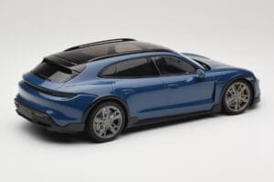 Porsche Taycan J1 Turbo S Cross Turismo Kék Minichamps 1:18 155069301 Fém – 2. kép a 6-ből