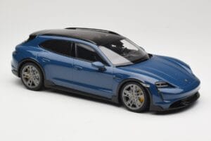 Porsche Taycan J1 Turbo S Cross Turismo Kék Minichamps 1:18 155069301 Fém – 4. kép a 6-ből